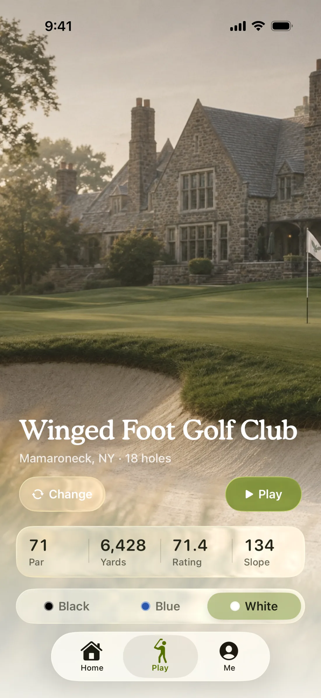 The Play tab: a course photograph, tee picker, and a green Play button